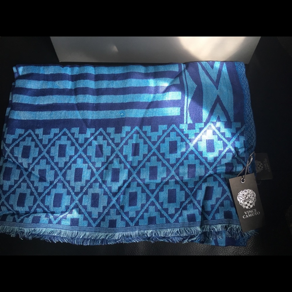 Vince Camuto scarf